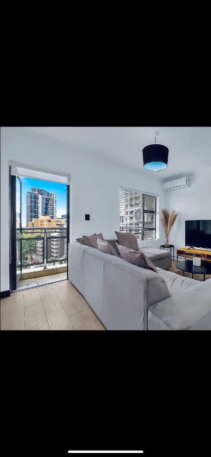 2 Bedroom 2 Bath Luxury - Sandton Cbd Johannesburgo Exterior foto